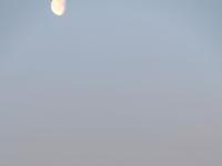 Untergehender Mond über Schloß Hohenaschau